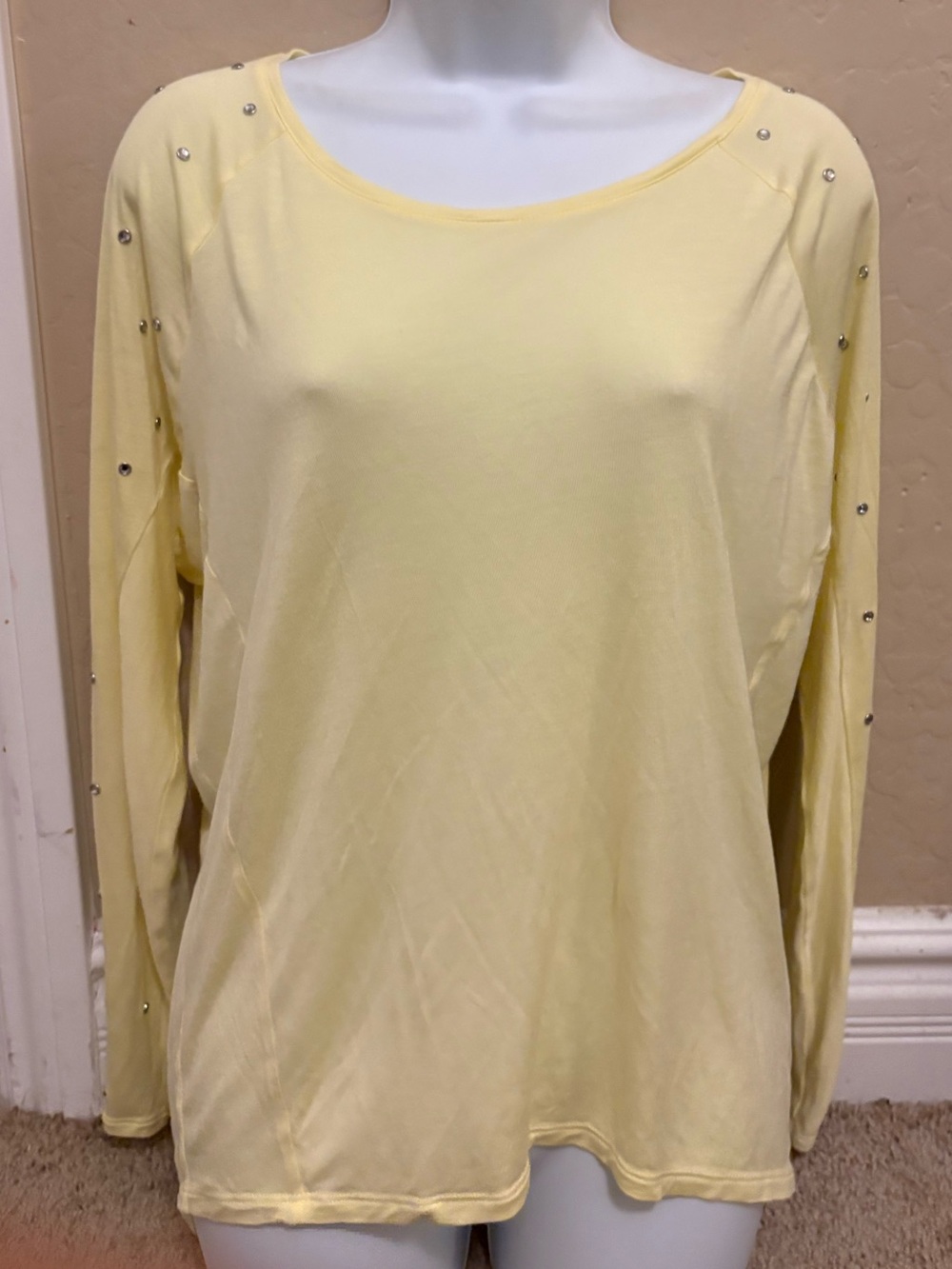 Jennifer Lopez Yellow Long-Sleeve Studded Women’s Top